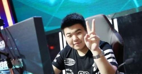 爆料神豪刀哥视频大全,揭秘网络红人的魅力与影响力  第2张