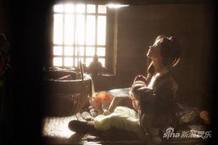 喂奶镜头在线观看,在线观看喂奶镜头，感受亲子温馨时光